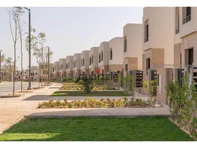 Town House Villa for Sale in Palm Hills New Cairo - fifth settlement