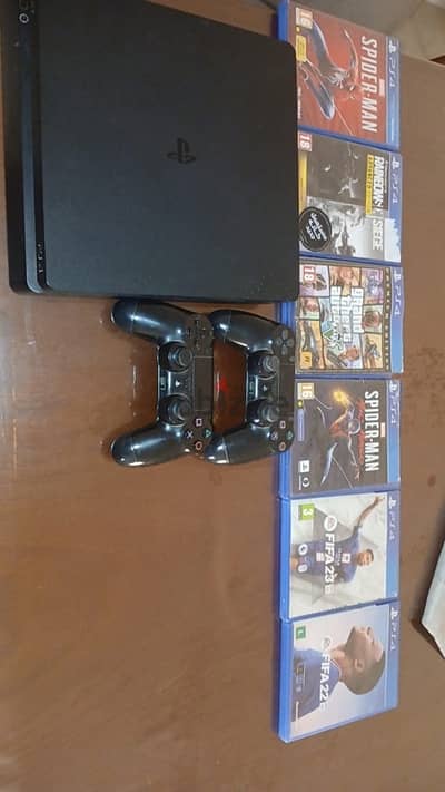 Used PS4 Slim 500 GB