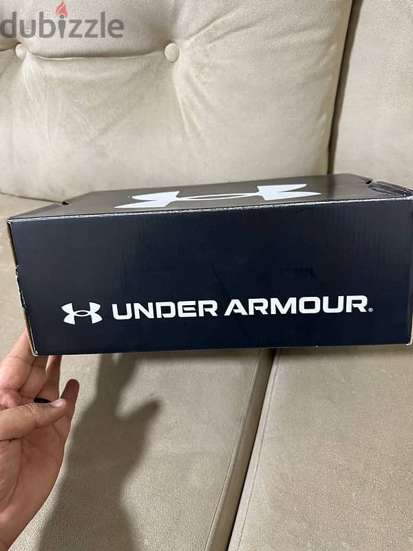 كوتشي اورجينال under armour و paul&Shark لم يستخدم 7