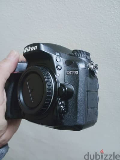 D7200