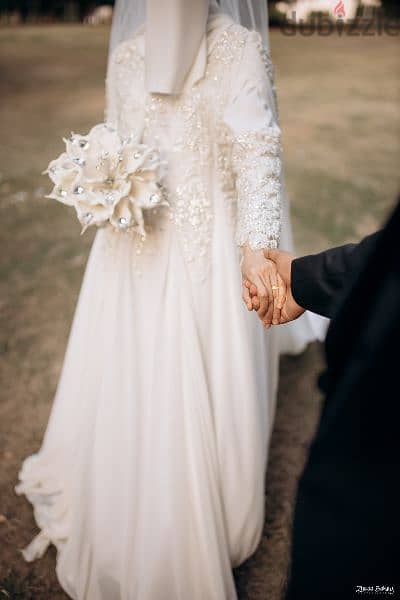 wedding dress with flower and crown