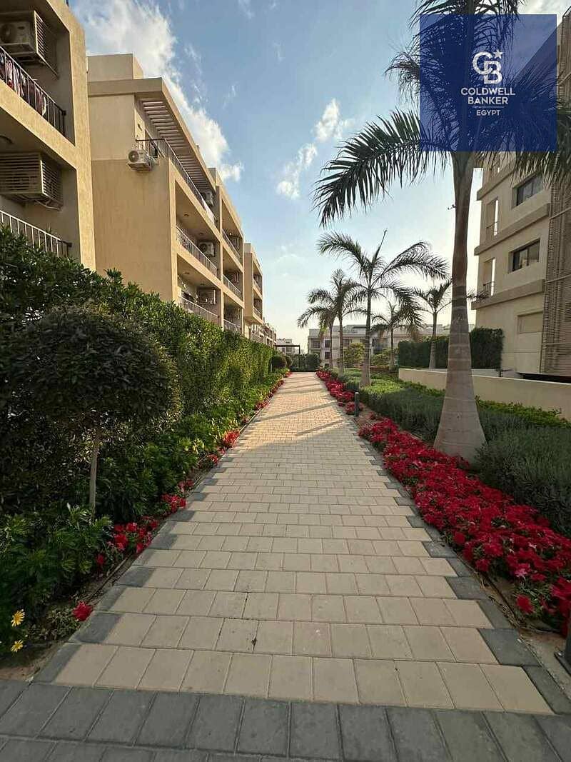 Apartment Resale Ready To Move Fully Finished At Compound Fifth Square New Cairo                    . 0