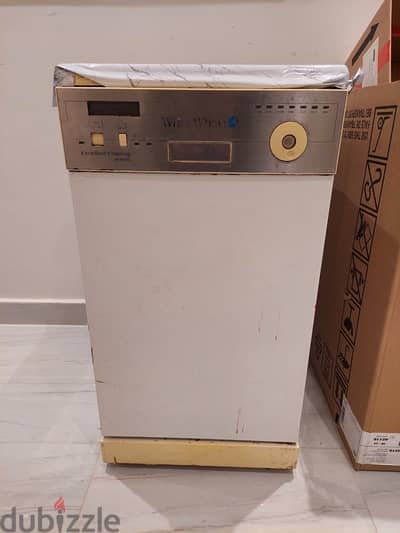 white whale dishwasher used