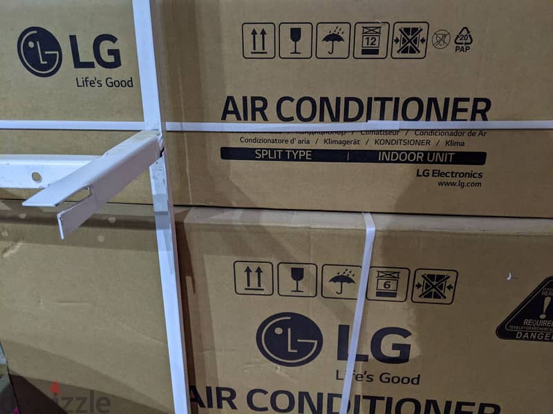 3 HP LG air conditioner cooling/heating 1