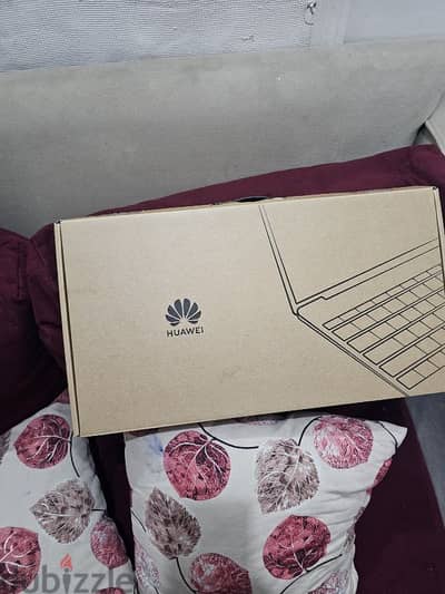 Huawei Matebook D15 amd ryzen 7 5700u