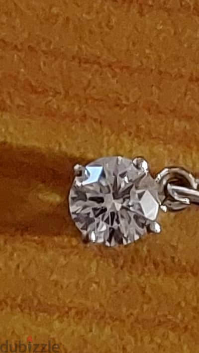 0.73 ctw VVS2, E, diamond pendant from Damas