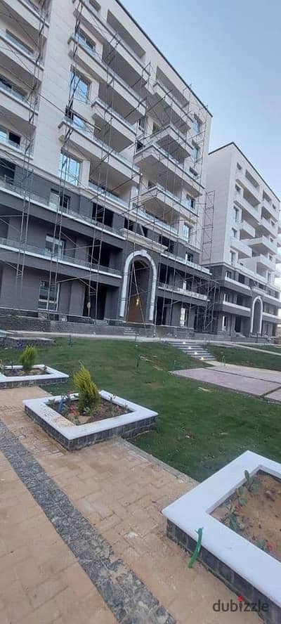 3bed apartment with private garden for sale with open greenery view in R8 infront of diplomatic district in dejoya