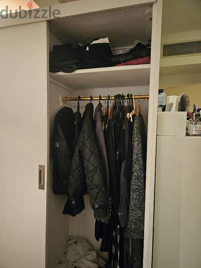 sliding door wardrobe in excellent condition