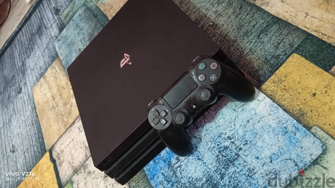 بلايستيشن 4 برو بحالة ممتازة  ps4 pro 1