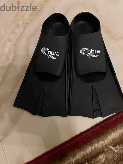 زعانف كوبرا حالة ممتازة مقاس ٢٧-٢٩ اسود-cobra fins