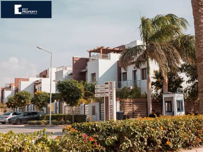 Villa Townhouse In Hyde Park New Cairo - For sale Installments until 2031