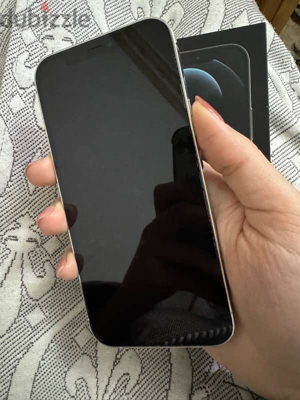 iphone 12 pro من كوريا حاله ممتازه 1