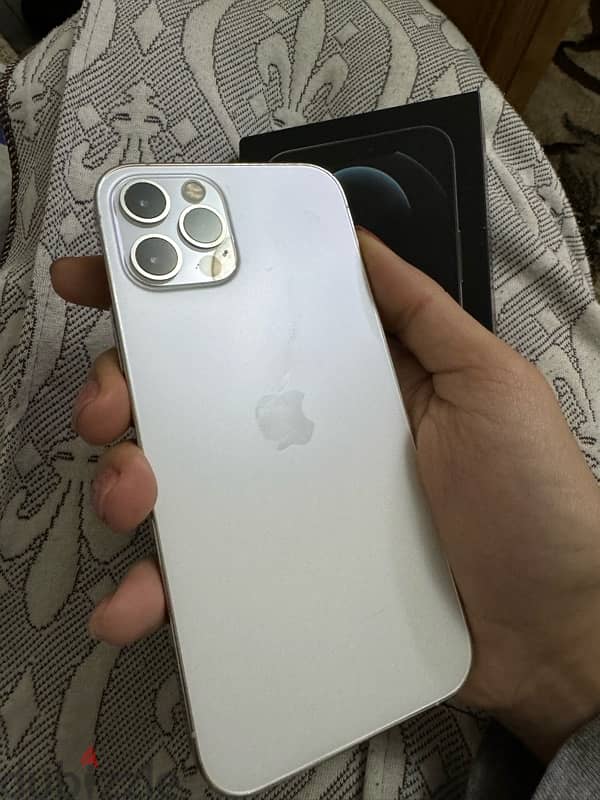 iphone 12 pro من كوريا حاله ممتازه 4