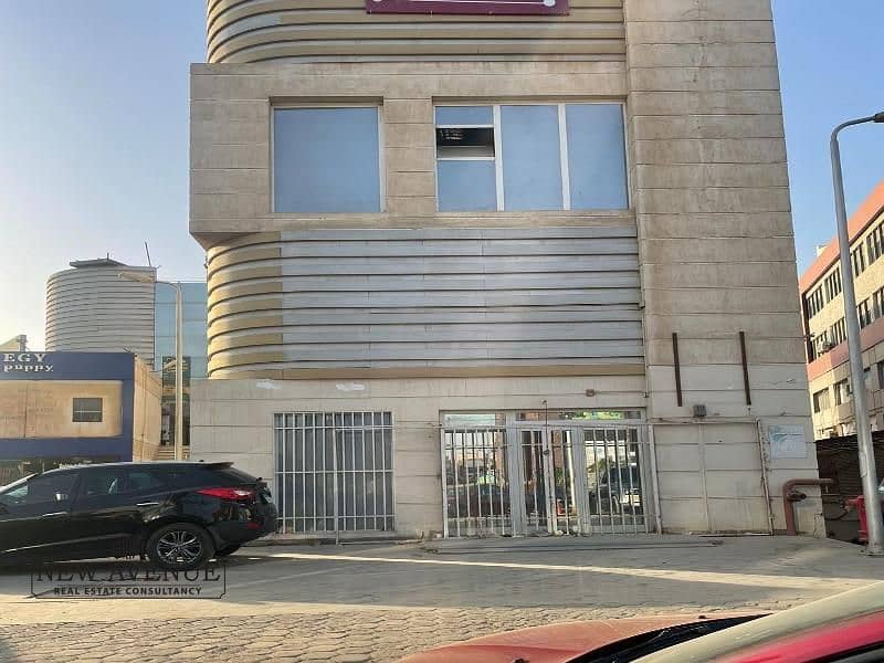 Fully finished Standalone building for Sale 700m in New Cairo 0