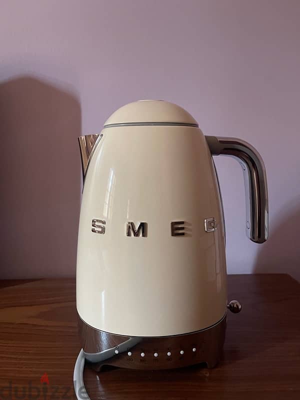 120 Volt Smeg kettle with variable temperature 1