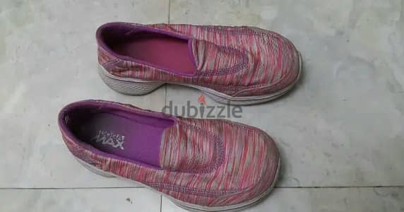 sketchers orginal size 31 for girl