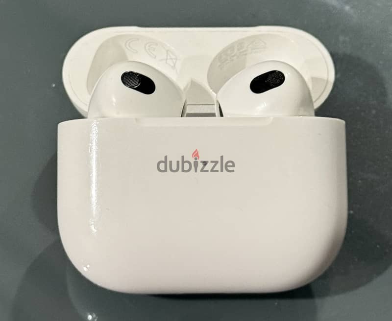 AirPods (3rd Generation) with MagSafe Charging Case 1