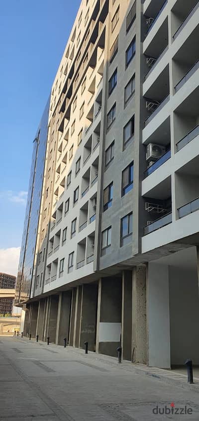 Lowest Down Payment for a 75 sqm Studio in Katameya Gate Compound, with installment payments available.