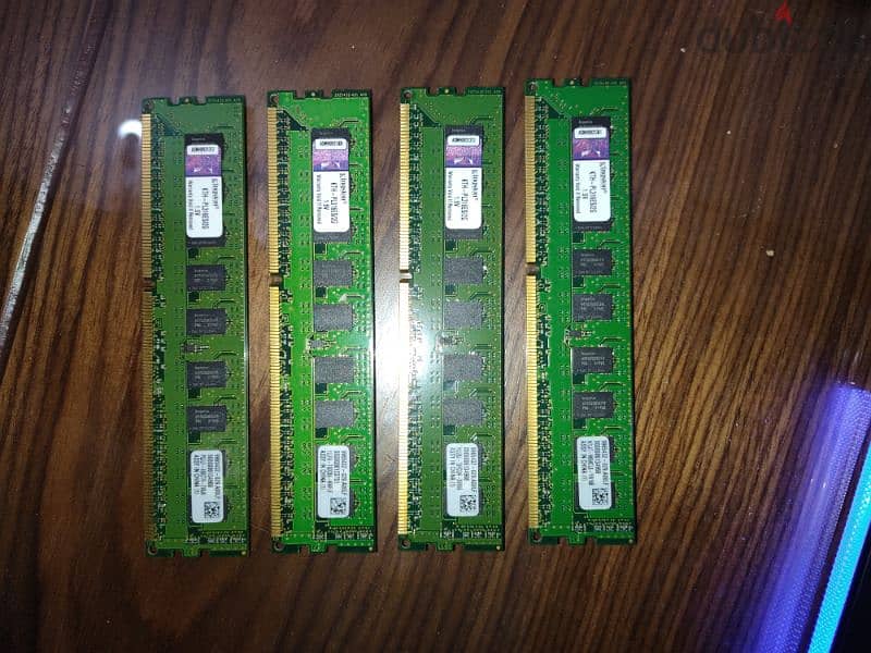 4x2Gb DDR3 ECC ram 0