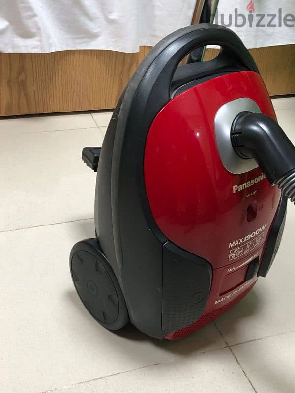 Panasonic vacuum 1900watt-مكنسه باناسونيك 1