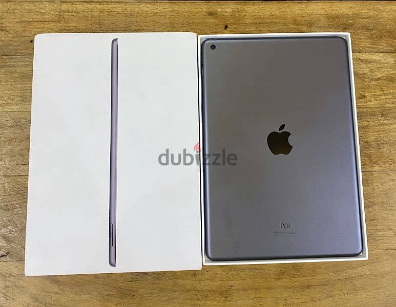 Apple ipad 9th لسة جديد فى الضمان بمشتملاته 0