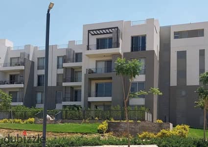 شقة متشطبة بجاردن فى بالم باركس بجانب سوان ليك بالقرب من أركان بلازا Palm Parks Palm Hills