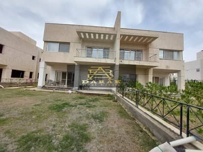 Modern Villa for Sale in Madinaty - Prime Location