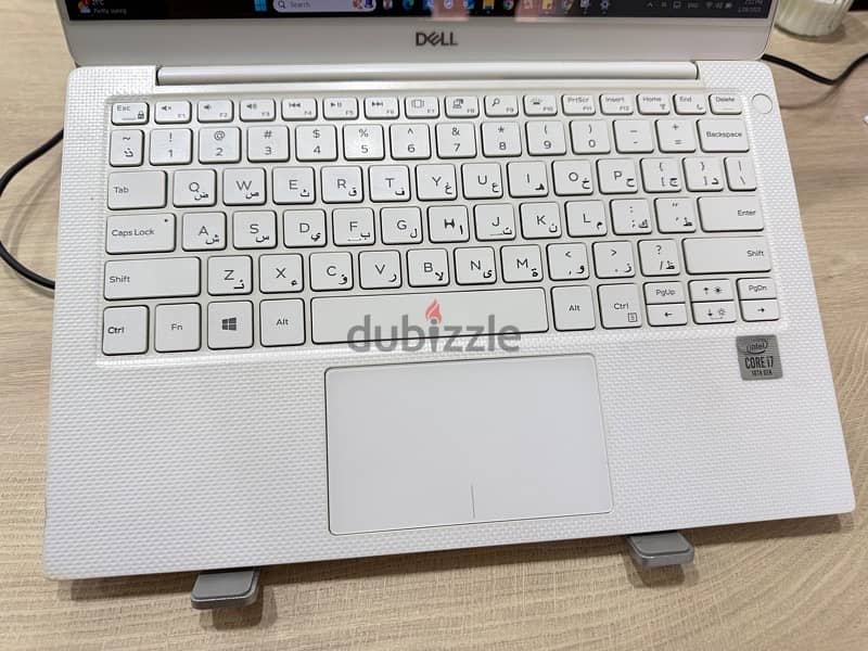 Laptop -Dell XPS 13 7390 2