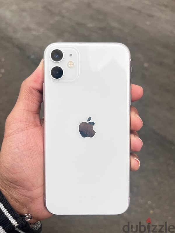 iPhone 11 4