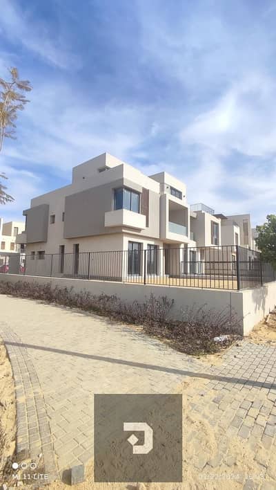 Penthouse with Landscape View, Immediate Delivery, Great Price for Sale in Sodic East Compound, El Shorouk