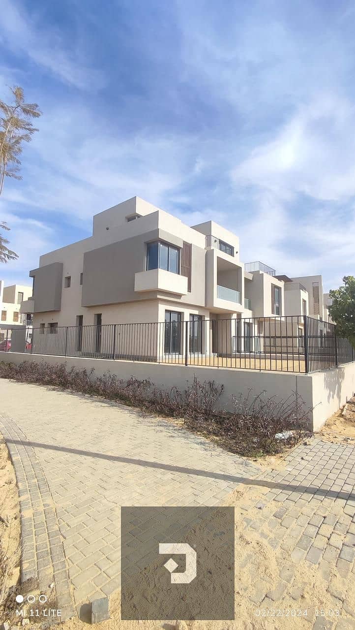 Penthouse with Landscape View, Immediate Delivery, Great Price for Sale in Sodic East Compound, El Shorouk 0