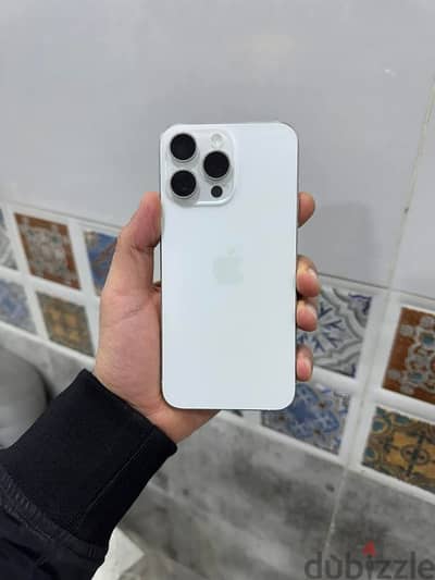 iphone 15 pro ايفون ١٥ برو زي الجديد