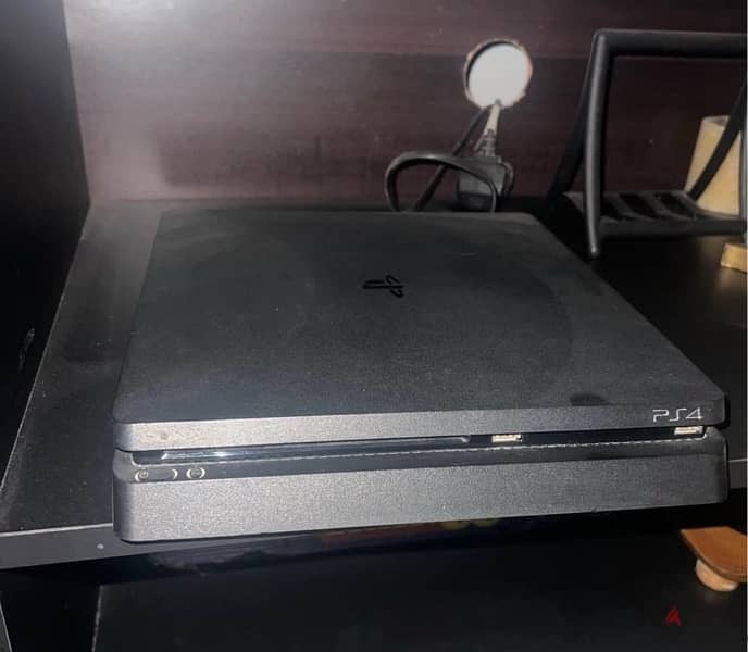 PlayStation 4 Slim 500GB 2