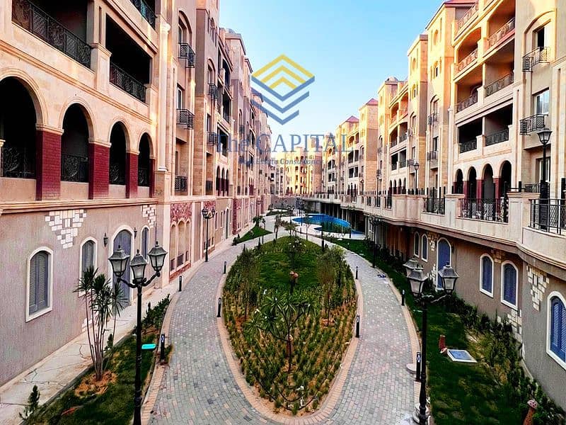 Apartment for sale, 162 meters, in a compound with immediate receipt, in the Fifth Settlement, minutes from the American University 0