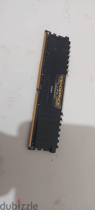 corsair vengeance lpx 16 gb ddr4 3000mhz رمات ١٦ جيجا