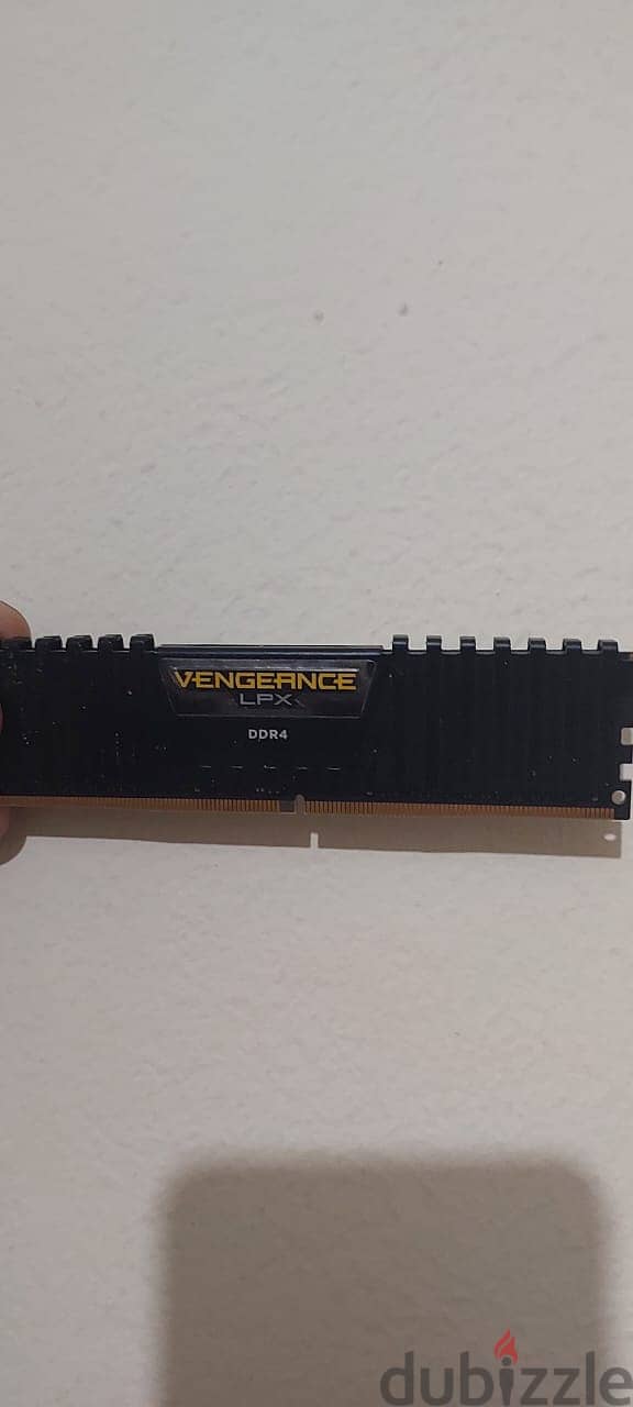 corsair vengeance lpx 16 gb ddr4 3000mhz رمات ١٦ جيجا 1