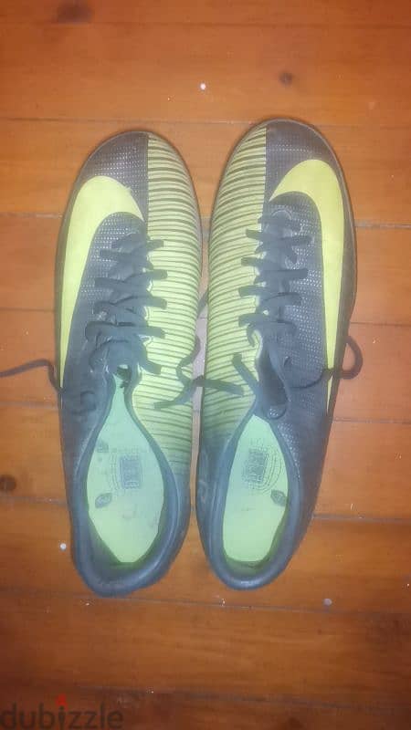 original nike cr7 football shoes 0