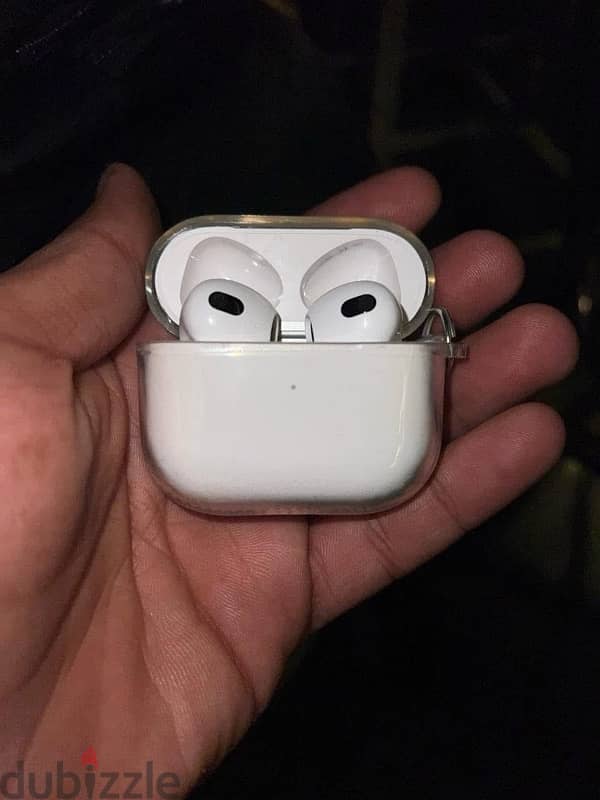 Airpods 3 - wireless charging 1