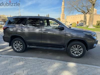 Toyota Fortuner 2023