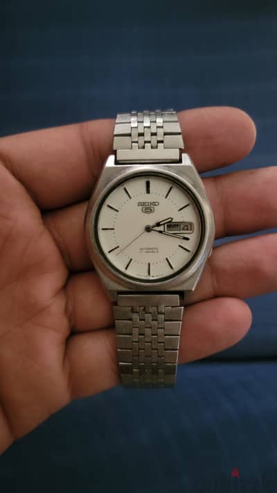 ساعة يد Seiko 5