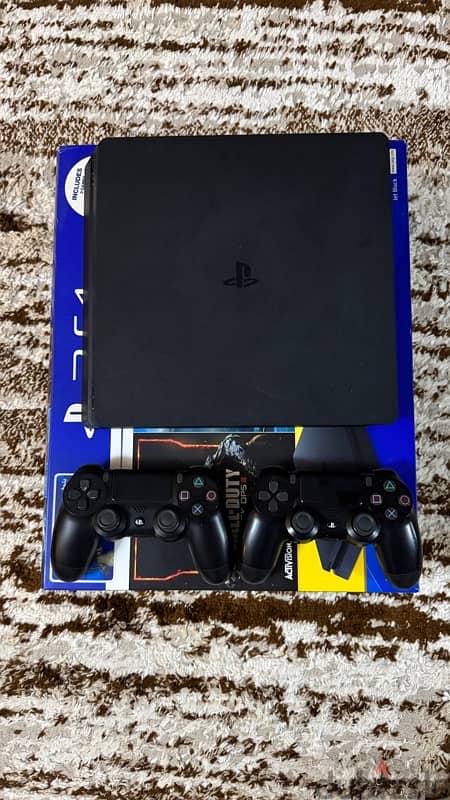 PlayStation 4 and 2 Original Controllers 500GB, بلايستيشن 4 كسر زيرو 2