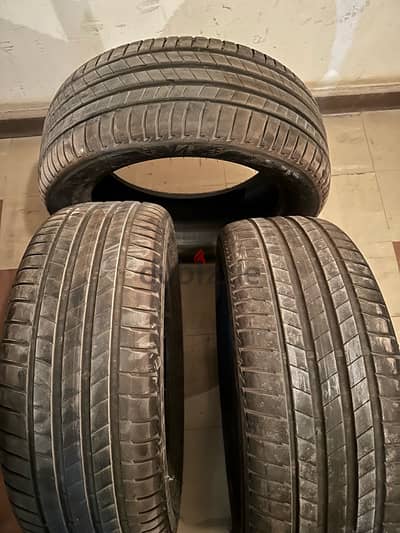 ٣ اطارات bridgestone turanza T005 RFT (205/55 R17)