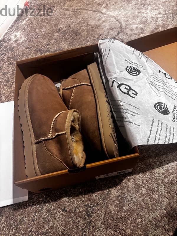 BRAND NEW UGG w classic ultra mini 1