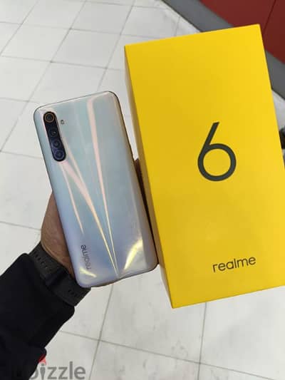 Realme 6  بحالة جيدة