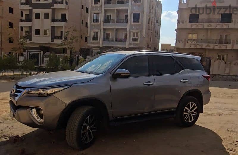 Toyota Fortuner 2018 0