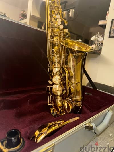 Suzuki Alto Saxophone barely used