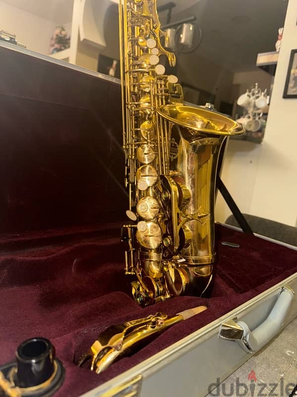 Suzuki Alto Saxophone barely used 0