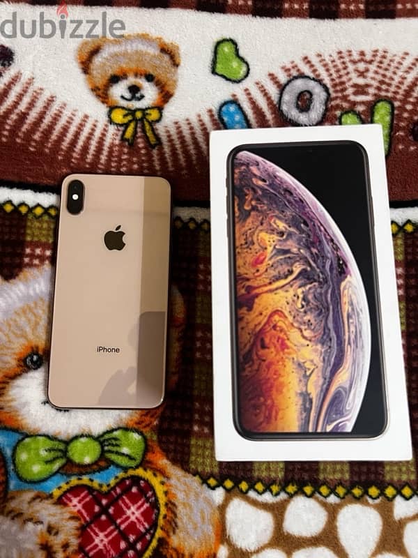 iPhone XS Max 0