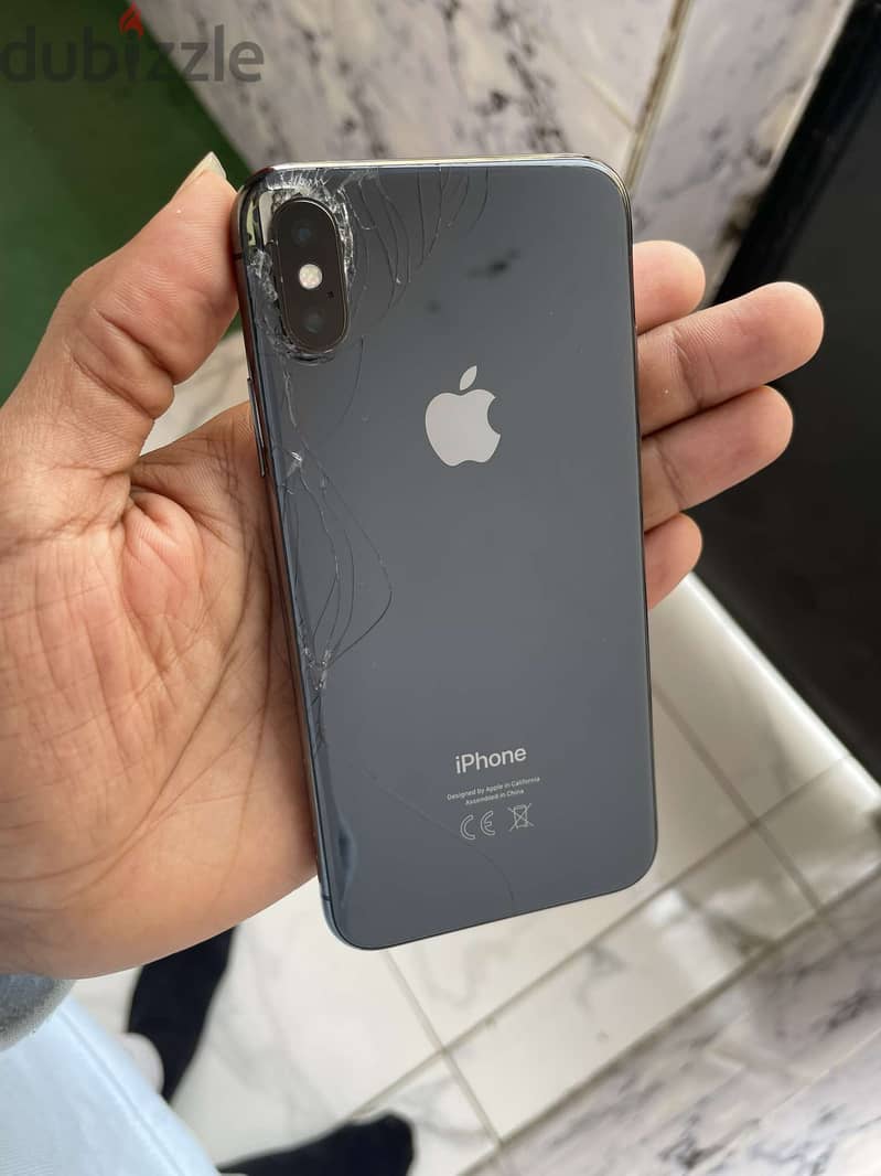 IPhone x 64 giga للبيع او البدل 1