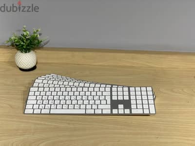 Keyboard magic 2 color white